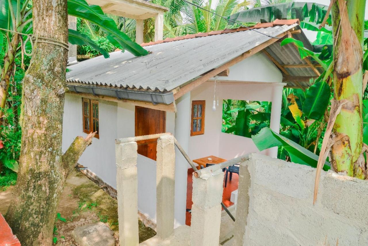 Pradeepa house Appartement Unawatuna Buitenkant foto